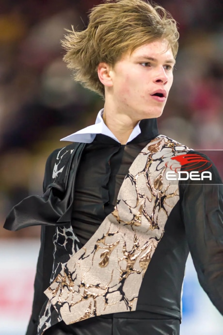 Ice Gallery Skates U.S.